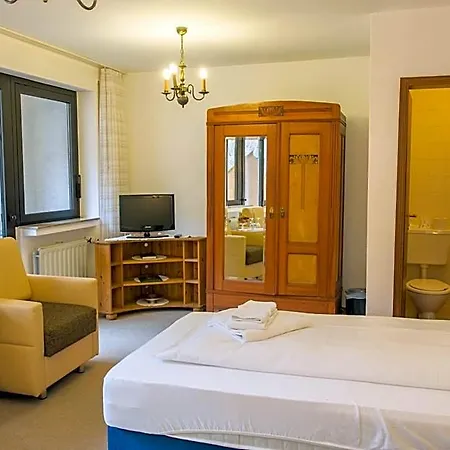 Ξενοδοχείο Hirsch 3*