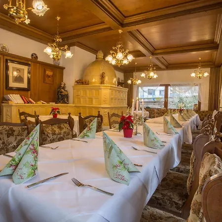 Hirsch Hotel