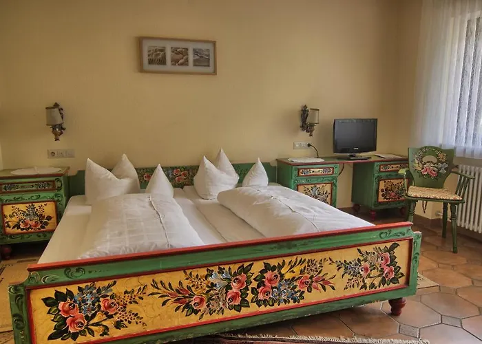 Hirsch バート・ペーターシュタル・グリースバッハ